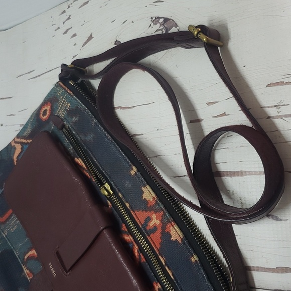 Fossil ptint blue canvas and leather crossbody bag - Picture 8 of 8